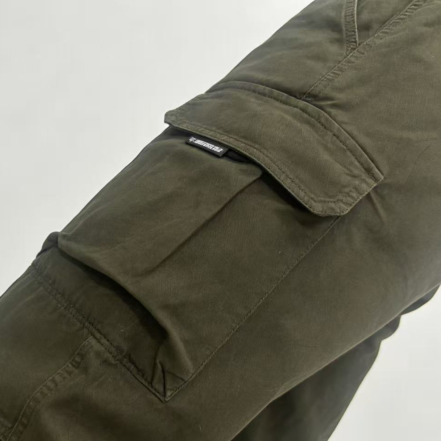 Cal&ccedil;as e cal&ccedil;as masculinas oumaiga 466603